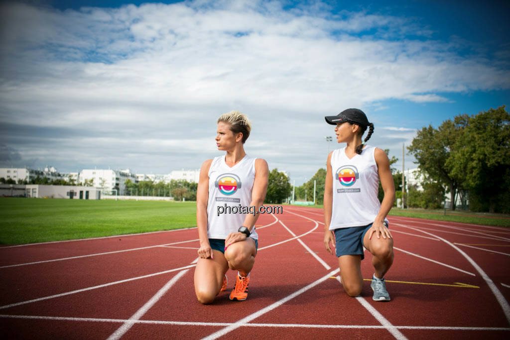 Elisabeth Niedereder, Annabelle Mary Konczer, Pause, verschnaufen, © photaq/Martina Draper (30.08.2014) 