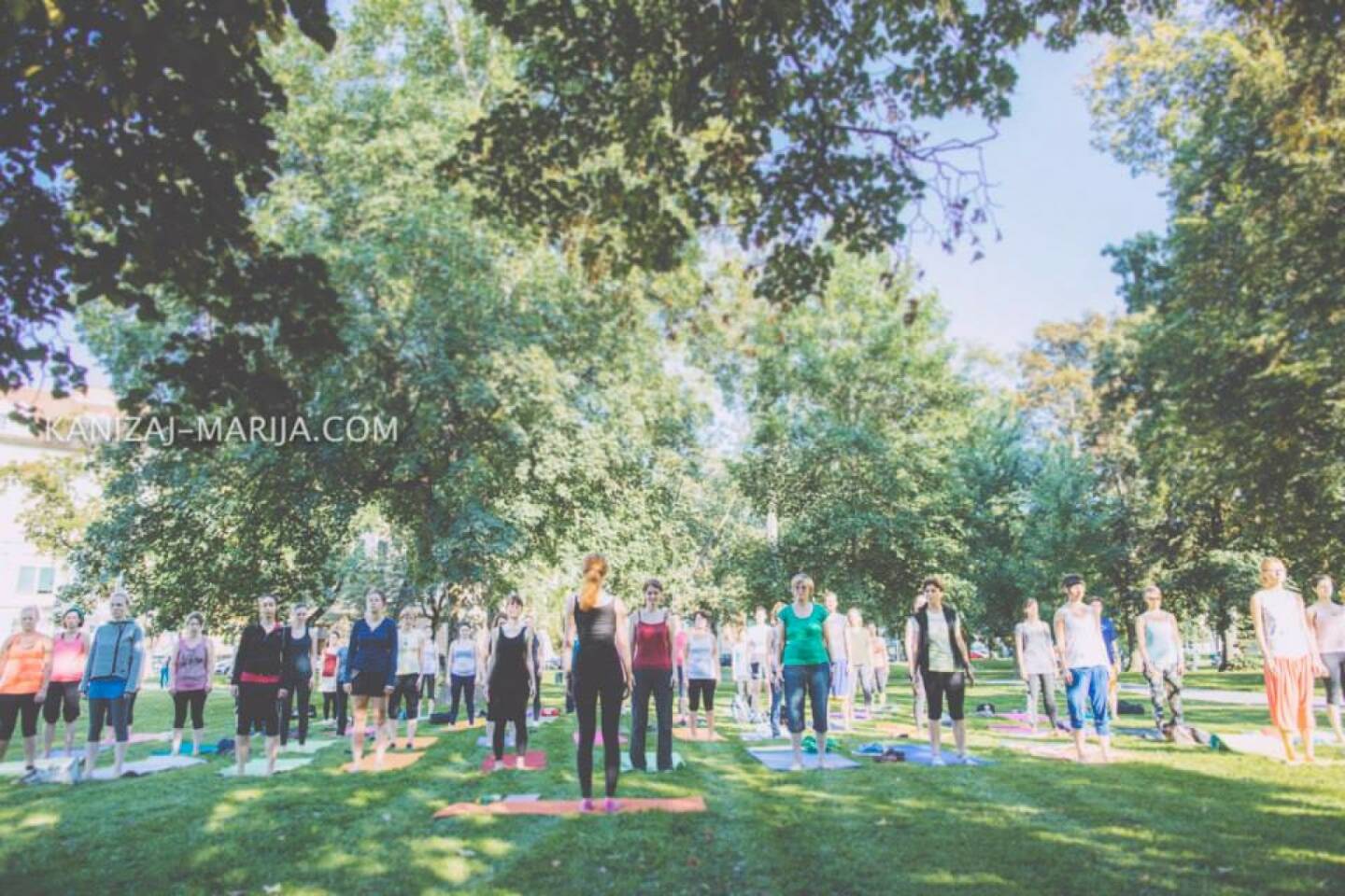 Monika Kletzmayr, Yoga, Park