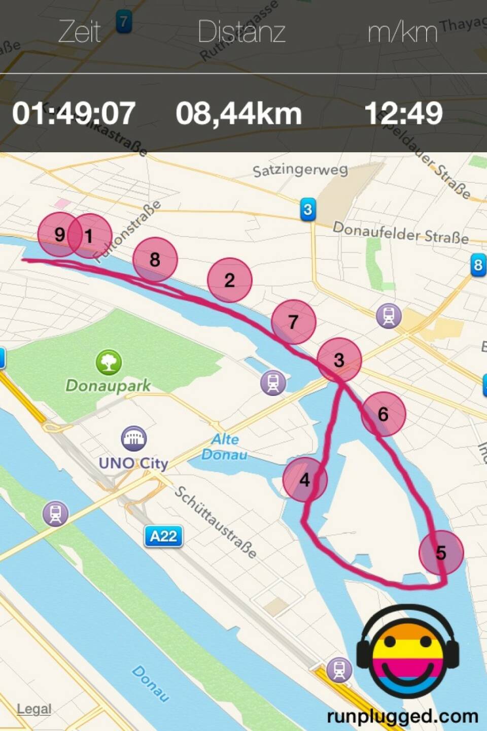 Runplugged Testmap mit dem SUP auf dem Wasser, siehe http://www.christian-drastil.com/blog/2014/09/07/runplugged_mal_fur_das_supen_verwendet