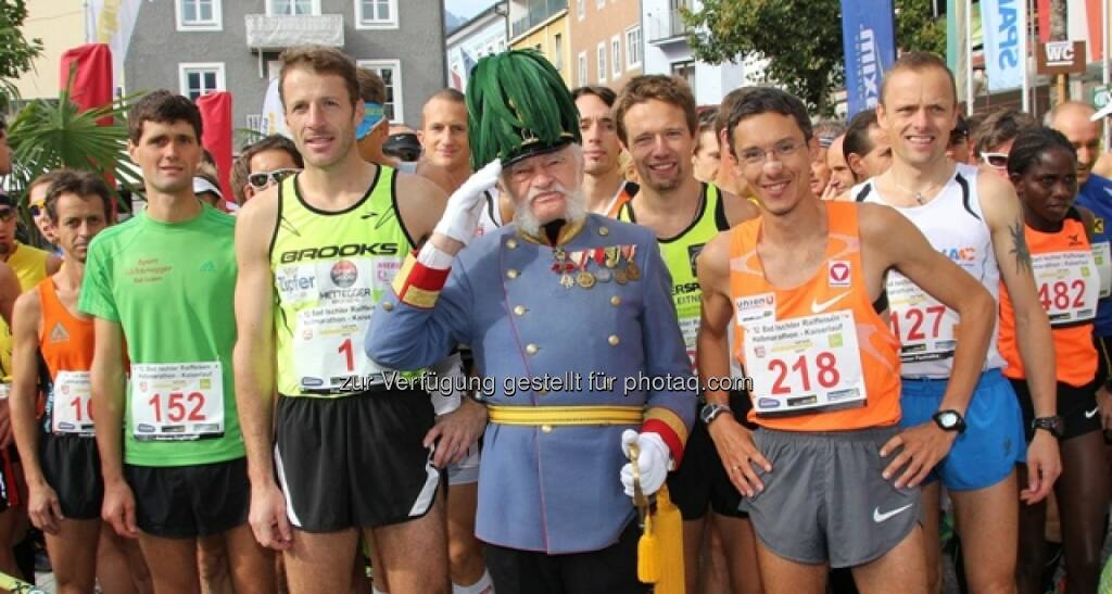 Laufen mit dem Kaiser im herbstlichen Bad Ischl: Anmelden zum Kaiserlauf 2014 und T-Shirt sichern, http://www.kaiserlauf.at/kaiserlauf (c) Hörmandinger, © Aussendung (11.09.2014) 