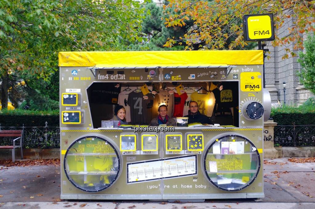 FM4 Stand, Streetlife Festival 2014, © photaq.com (14.09.2014)