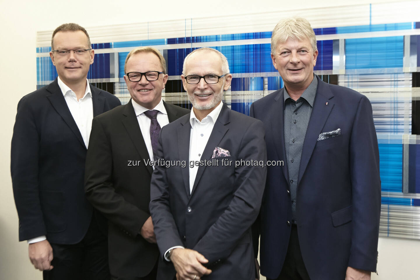 Peter Pollak (Elektro-Kleingeräte Forum, Geschäftsführer Dyson Austria GmbH), Alfred Janovsky (Forum Hausgeräte, Geschäftsführer Electrolux Hausgeräte GmbH), Manfred Müllner (GF-Stv. Feei -Fachverband der Elektro- und Elektronikindustrie), Christian Blumberger (forum consumer electronics, CEO HB Austria GmbH): Spürbare Erholung am Elektronik-Konsumgütermarkt im 1. Halbjahr 2014 (Bild: Feei/APA-Fotoservice/Roßboth)