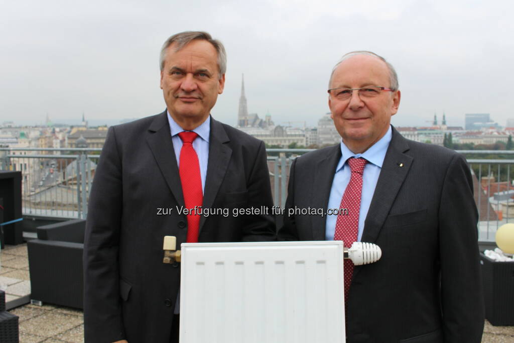 Gerhard Glinzerer, geschäftsführender Gesellschafter der Herz Gruppe, und Michael Mattes, Bundesinnungsmeister der Installateure: Herz Armaturen GmbH: Haushalte können 200 Millionen Euro beim Heizen sparen, © Aussender (16.09.2014) 