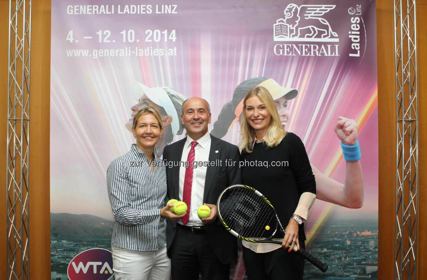 Turnier Direktorin Sandra Reichel (Generali Ladies Linz), Vorstand Arno Schuchter (Generali Versicherung AG) and Turnier Botschafterin Barbara Schett (Generali Ladies Linz): Pressekonferenz Generali Ladies Linz, Photo: Gepa pictures/ Philipp Brem