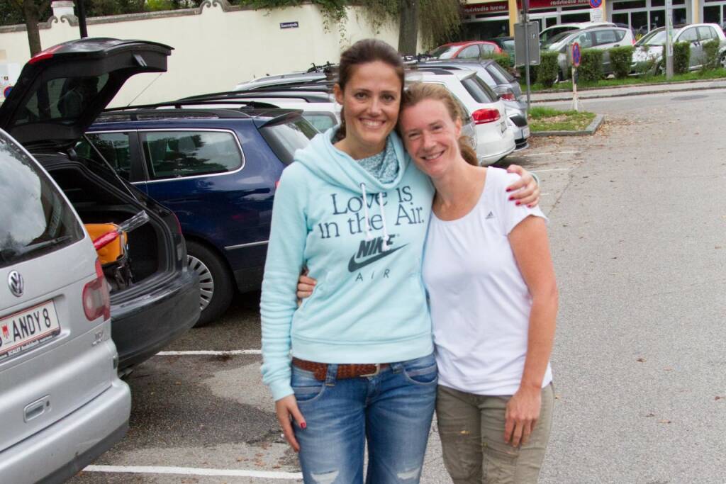 Milena Ioveva (Porr AG) und Martina Draper beim Wachau Marathon, Bilder vom Wachau Marathon: http://photaq.com/page/index/1467/wachau_marathon_2014#bild_25434
 (16.09.2014) 