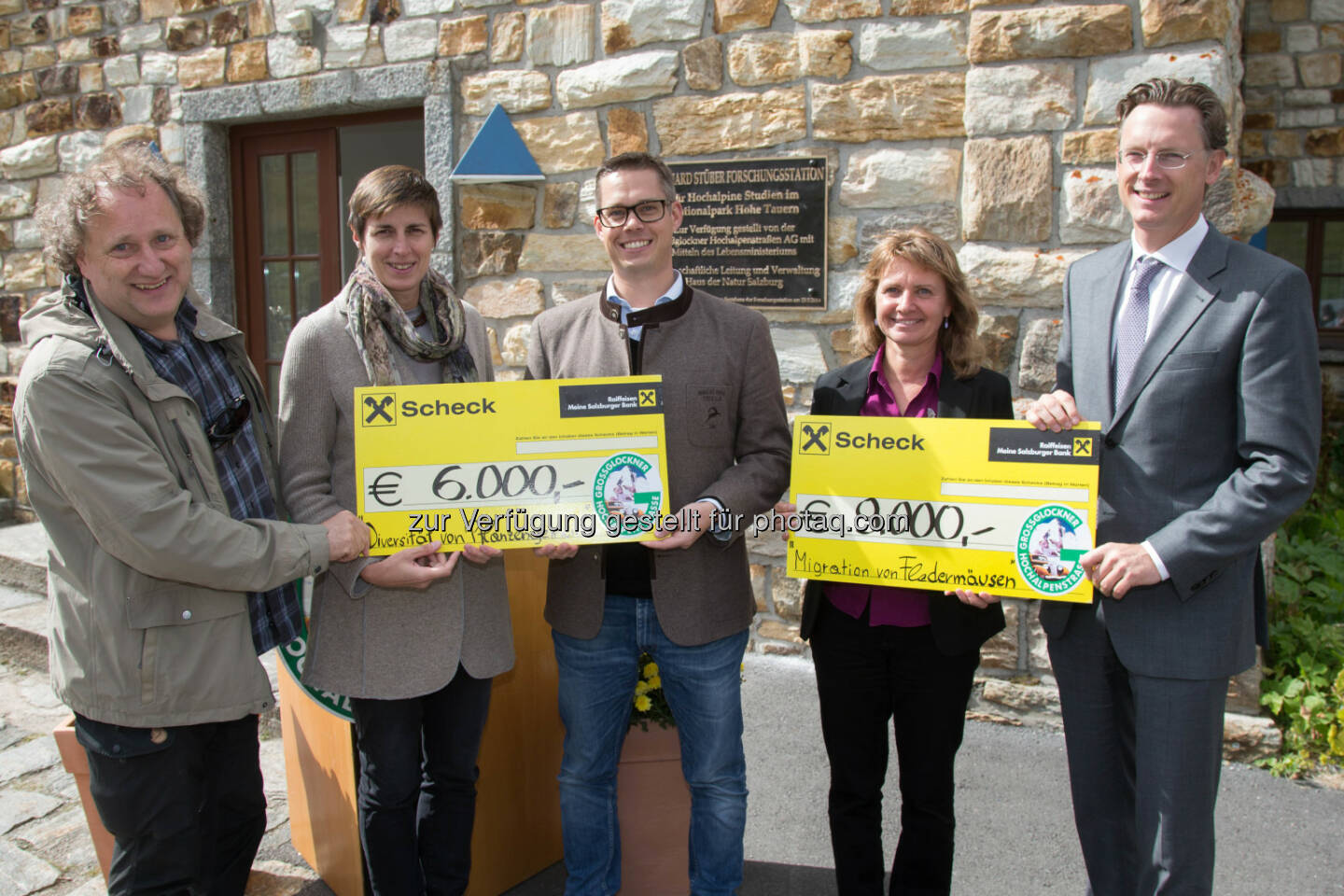 Norbert Winding (Direktor Haus der Natur), Landeshauptmann-Stellvertreterin Astrid Rössler, Preisträger Robert R. Junker und Preisträgerin Karin Widerin mit Johannes Hörl (GD Großglockner Hochalpenstraßen AG)Großglockner Hochalpenstraßen AG: 25 Jahre Hochalpine Forschungsstation am Großglockner