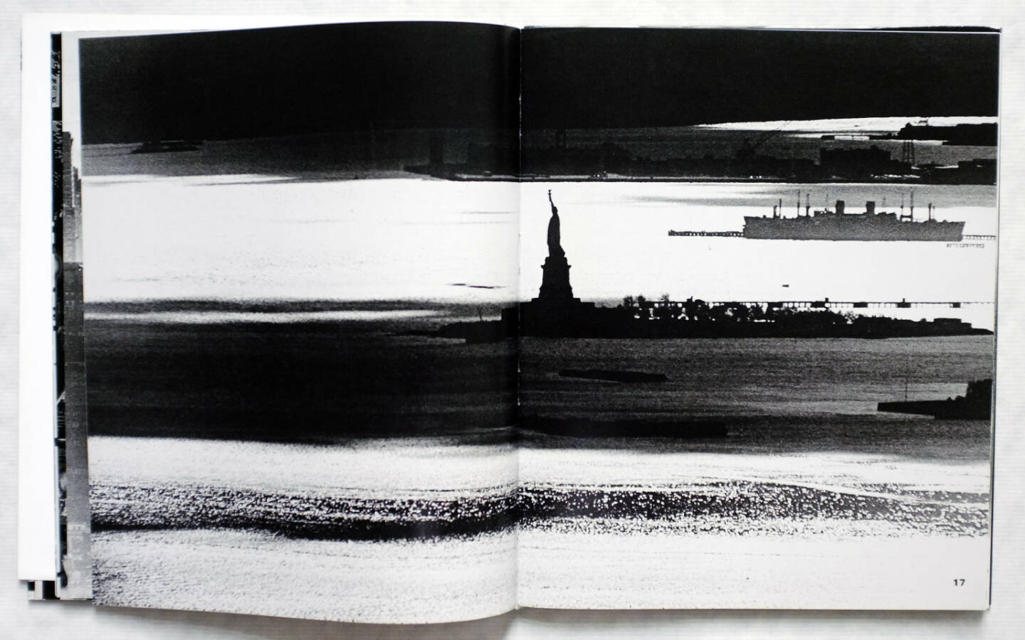 György Lörinczy - New York, New York (reprint) - 200-300 Euro, http://josefchladek.com/book/lorinczy_gyorgy_-_new_york_new_york