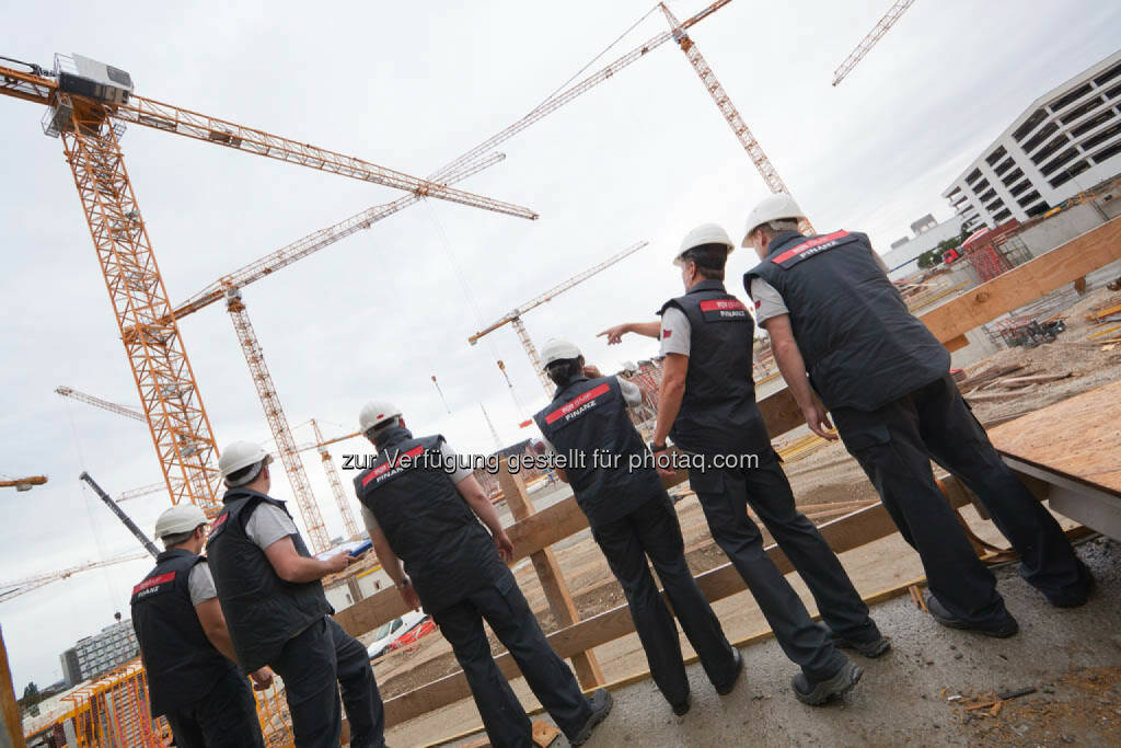 Einsatz der Finanzpolizei bei einer Großbaustelle, © Finanzministerium (22.09.2014) 