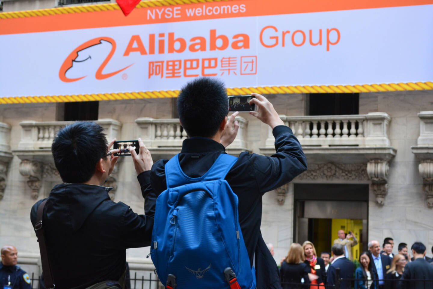 Alibaba, <a href=http://www.shutterstock.com/gallery-59234p1.html?cr=00&pl=edit-00>Christopher Penler</a> / <a href=http://www.shutterstock.com/editorial?cr=00&pl=edit-00>Shutterstock.com</a>, Christopher Penler / Shutterstock.com