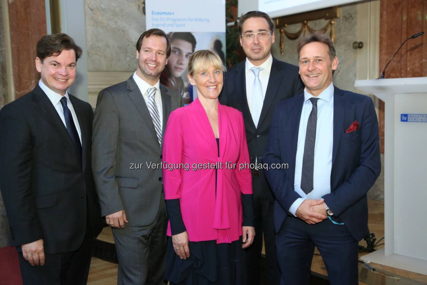 Christoph Neumayer (IV), Stefan Zotti (OeAD), Barbara Weitgruber (BMWFW), Hanspeter Huber (BMBF), Johann Sollgruber (Vertretung der EK in Österreich): OeAD (Österreichische Austauschdienst)-GmbH: New-Skills-Projekte sollen Arbeitsplätze der Zukunft sichern