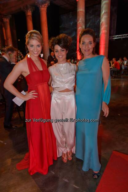 W24 Moderatorinnen Kristina Inhof, Jenny Posch und Eva Pölz, © ViennaPress / Andreas Tischler (25.09.2014) 