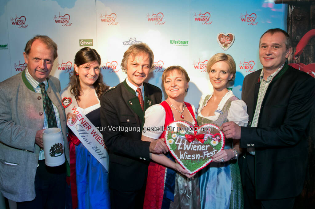 Markus Liebl, Generaldirektor Brauunion, Miss Wiener Wiesn Fest, Christian Feldhofer, Geschäftsführender Gesellschafter Wiesn Veranstaltungs- und Kultur GmbH, Claudia Wiesner, Geschäftsführerin Wiesn Veranstaltungs- und Kultur GmbH, Ernst Stocker, Vorstandsmitglied Wiesbauer Holding AG und Geschäftsführer von Wiesbauer Gourmet: Wiener Wiesn-Fest: Österreichs größtes Brauchtums- und Volksmusikfest geht in die 4. Auflage (25.09.2014) 