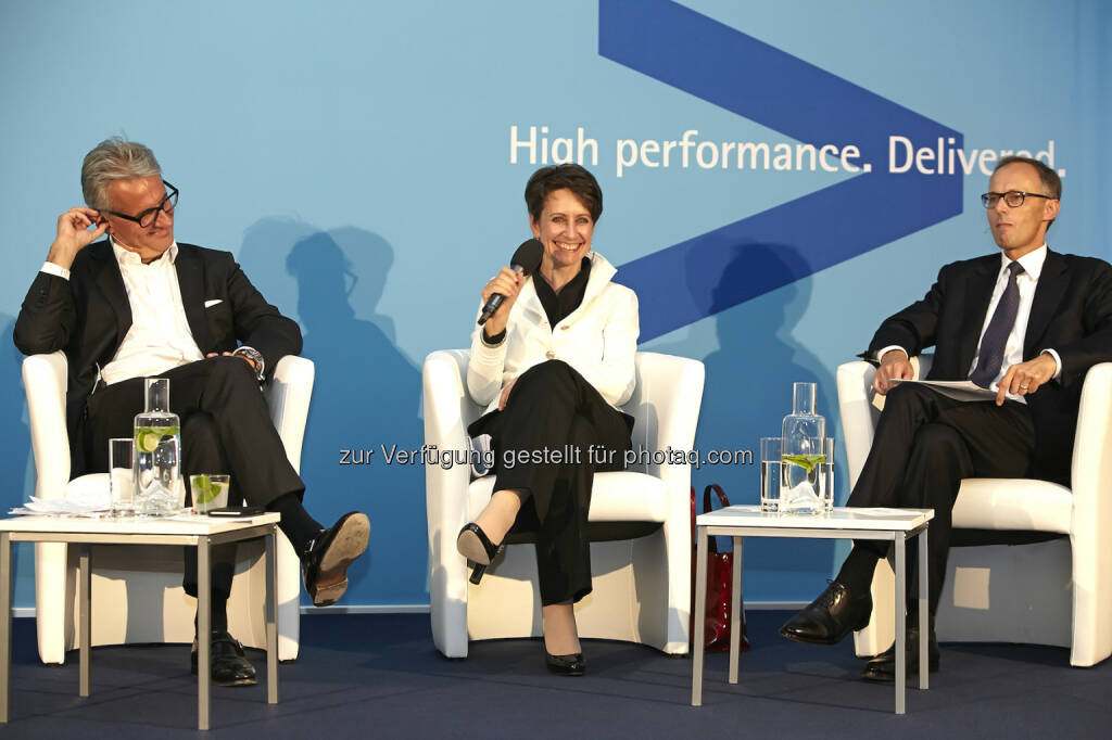 Podium: Peter Pichler (Berndorf AG), Sabine Herlltschka (Infineon Technologies Austria) und Klaus Malle (Accenture Österreich), © Katharina Rossboth (25.09.2014) 