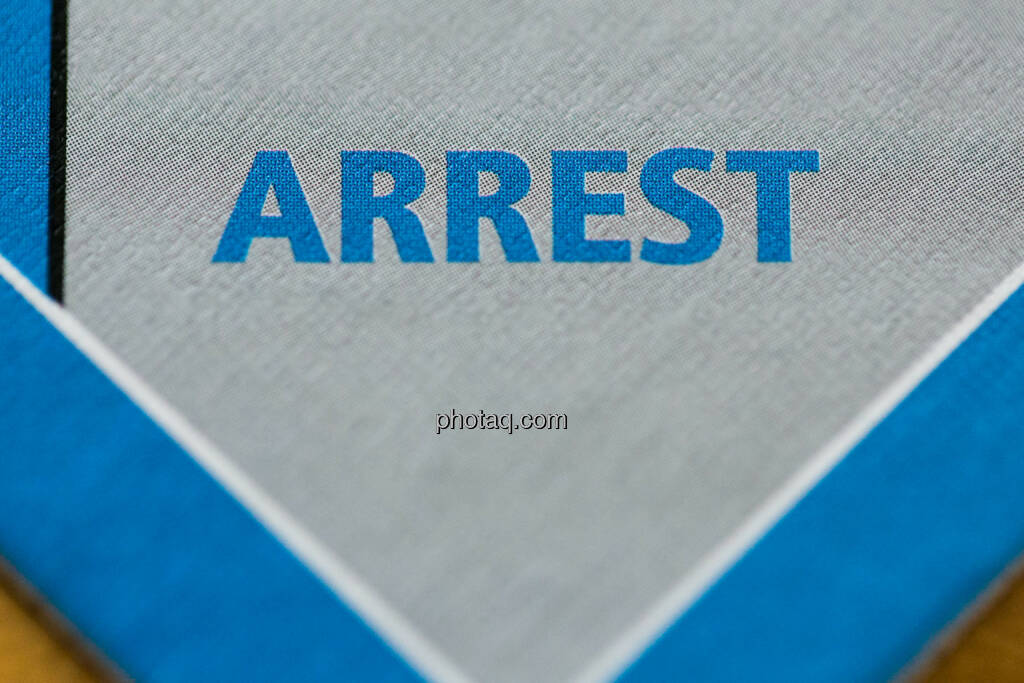 Arrest, einsperren, Gefängnis, © photaq (26.09.2014) 