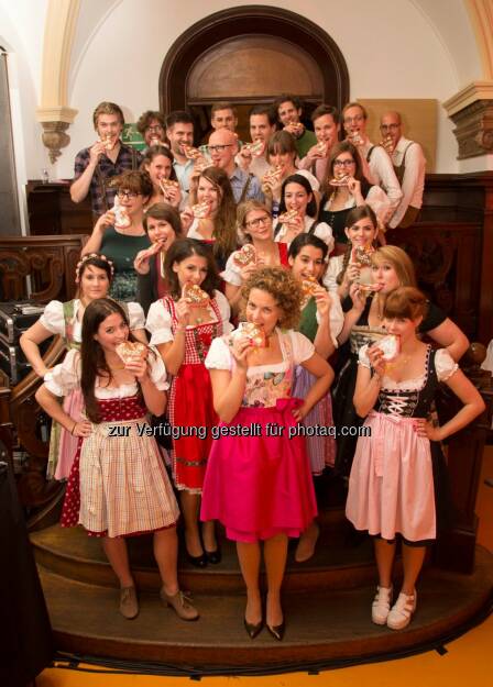 10 Jahre ambuzzador , Dirndl © Juergen Hammerschmid (30.09.2014) 