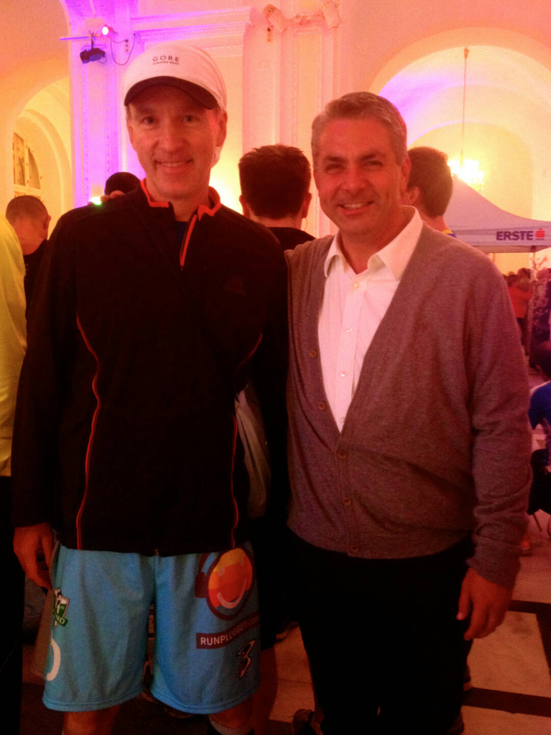 Schulkollegen 1: Christian Drastil (Runplugged), Peter Bosek (Erste Bank-Vorstand), http://photaq.com/search/bosek