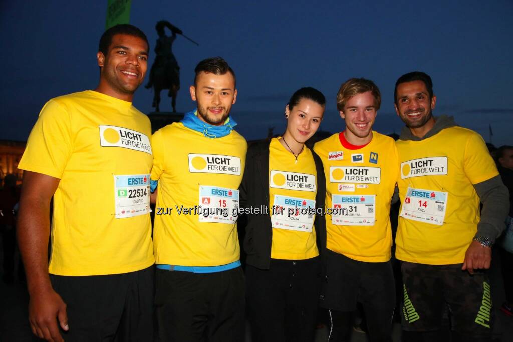 Model Cedric Mayer, Lukas Plöchl, Austria’s Next Top Model-Kandidatin Sonja Plöchl, Paralympics-Schwimmer Andreas Onea, Thai-Boxer Fadi Merza, © leisure/Ludwig Schedl (02.10.2014) 