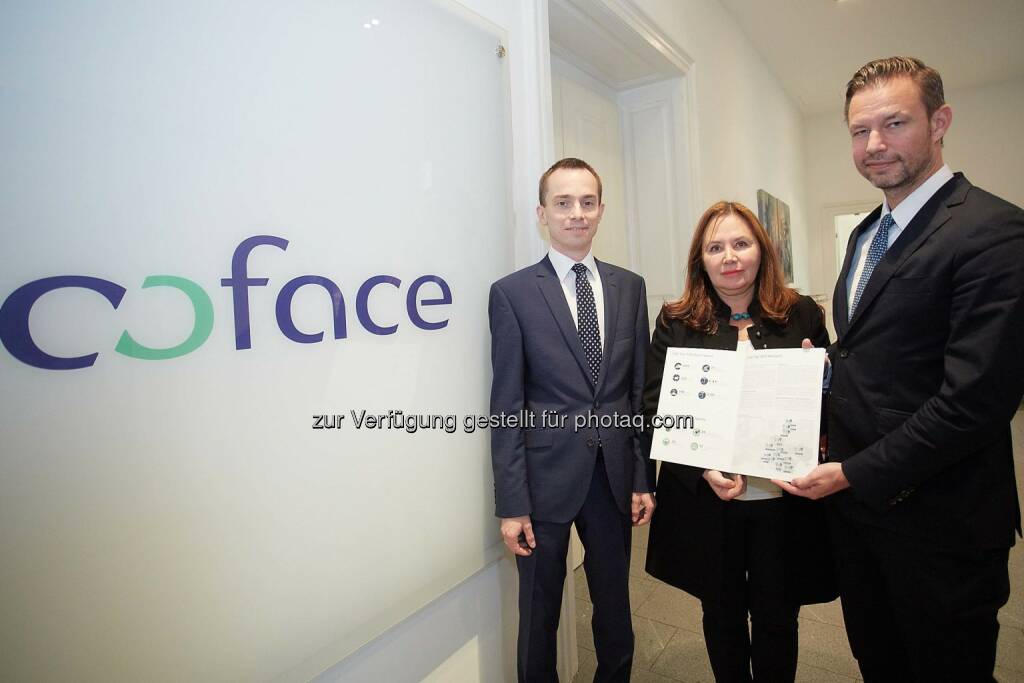 Grzegorz Sielewicz, Economist Coface Central Europe Region, Katarzyna Kompowska, Coface Executive Manager Central Europe und Christian Berger, Coface Country Manager Austria: Aktuelle Coface-Studie - CEE Top 500-Unternehmen, © Aussender (06.10.2014) 