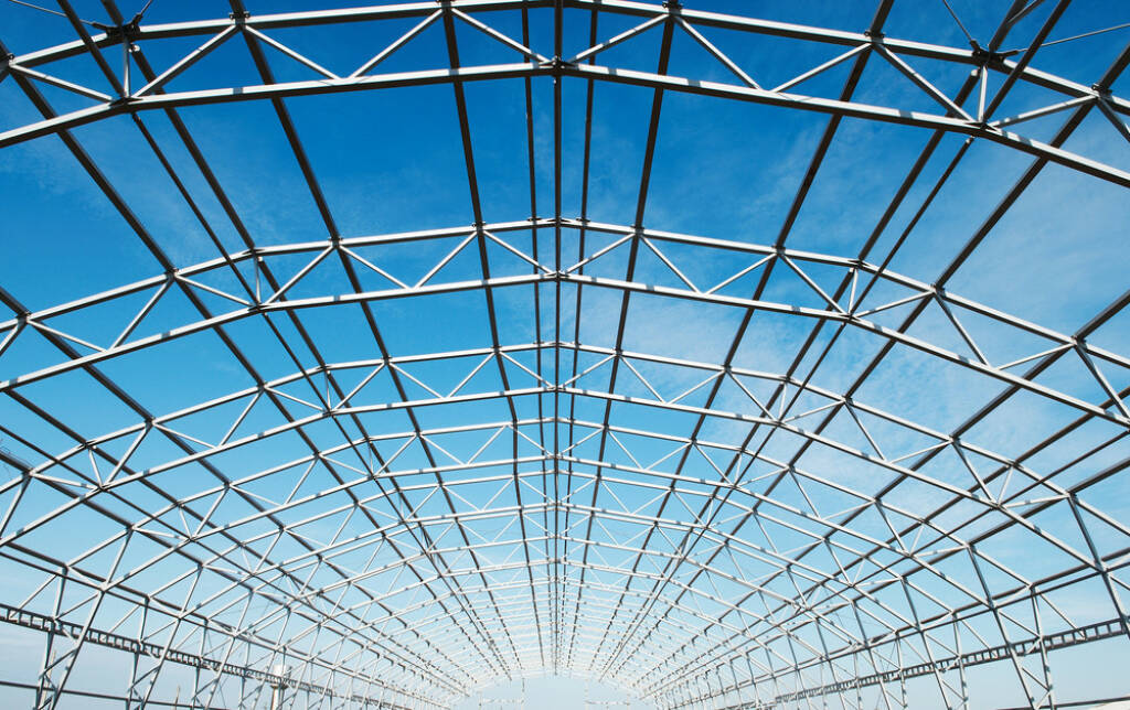 Stahl, Stahlkonstruktion, Stahlträger, Dach, Verbindung, Industrie, Metall,  http://www.shutterstock.com/de/pic-44007904/stock-photo-building-construction-of-metal-steel-framework-outdoors.html (08.10.2014) 