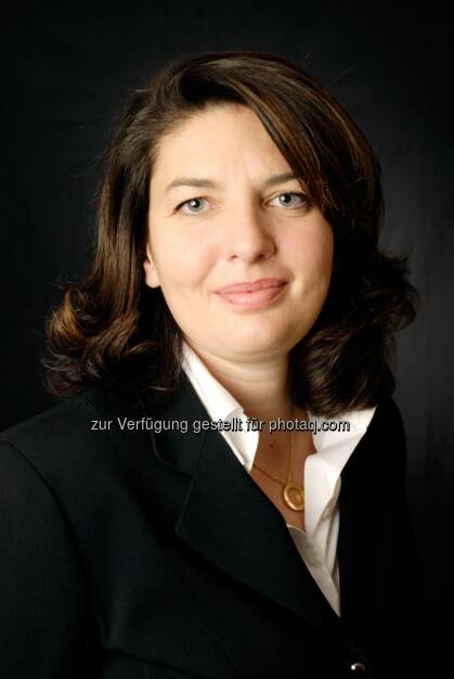 Valérie Baudson (Global Head of ETF & Indexing bei Amundi) verfolgt das ambitionierten Ziel, die Assets under Management in den nächsten drei Jahren zu verdoppeln. Als Wachstumssegmente sieht Amundi insbesondere Smart-Beta- sowie Low-Carbon-Investments. (Bild: Amundi), © Aussender (09.10.2014) 