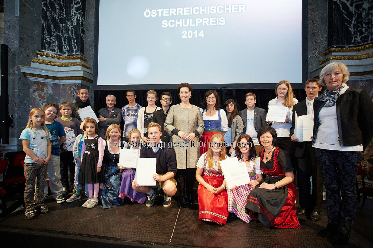 BM für Bildung und Frauen: Bildungsministerin Gabriele Heinisch-Hosek prämiert die Polytechnische Schule Telfs (Tirol) mit dem Schulpreis 2014