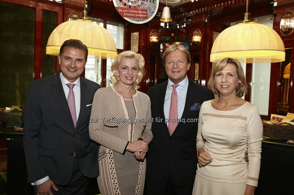 Reinhard Deiring (Geschäftsführer Casino), Barbara Feldmann (Vorsitzende Annemarie-Imhof-Komitee), Dr. Bernhard Ramsauer (CEO der Deutschen Bank Österreich AG - leitet die Benefizversteigerung) und Karin Praniess-Kastner (MSc, Präsidentin des Wiener Hilfswerks): Hilfswerk: Erfolgreiche Casino-Matinée für Behinderteneinrichtung, © Aussender (12.10.2014) 