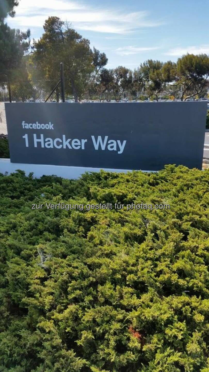 Facebook 1 Hacker Way