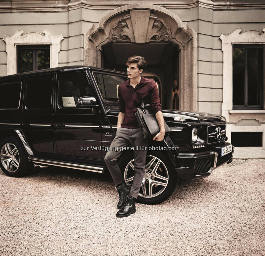 Daimler AG: Neueste Produkte aus der Kooperation von Mercedes-AMG und dem Premium-Lederwarenhersteller Santoni: ein markanter Ankle Boot und ein puristisch geschnittener Rucksack als Hommage an den legendären G 63 AMG.

, © Aussendung (17.10.2014) 