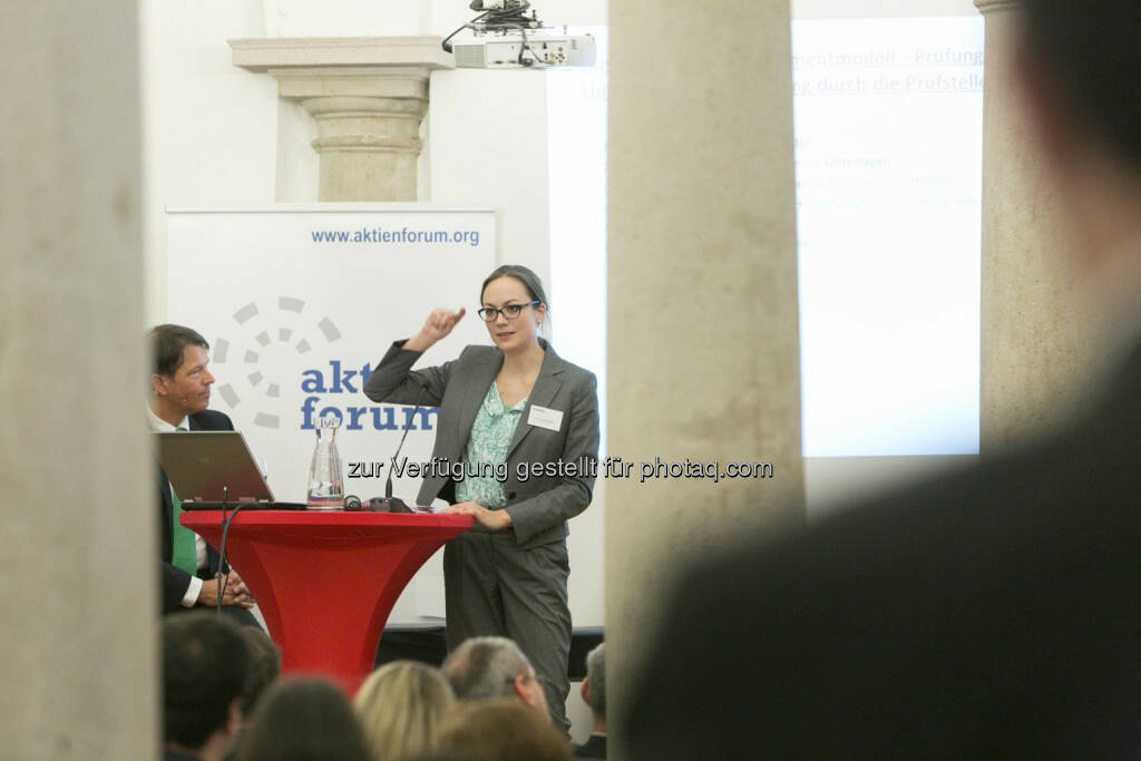 Ulrike Haidenthaller (Geschäftsführerin, Aktienforum), © Martina Draper für Deloitte (30.01.2013) 