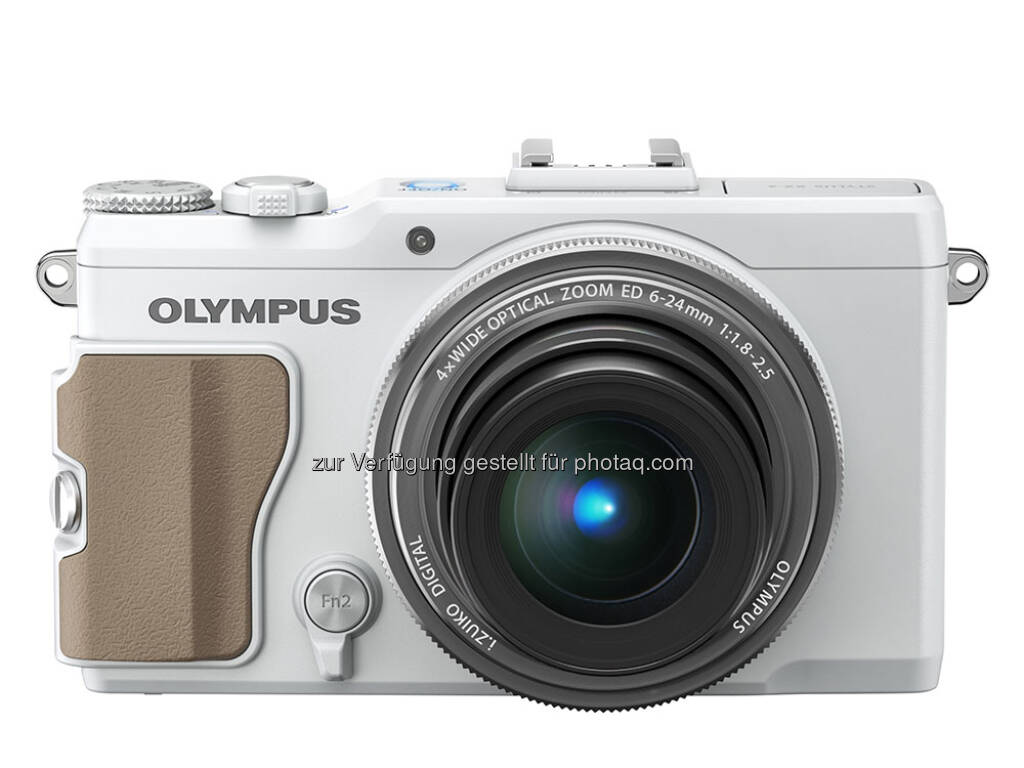 Olympus Stylus XZ-2 mit TruePic VI Bildprozessor, 12-Megapixel-Backlight-CMOS-Sensor, Objektivsteuerring und High-Speed-Videofunktion (120 Bilder pro Sekunde) (30.01.2013) 