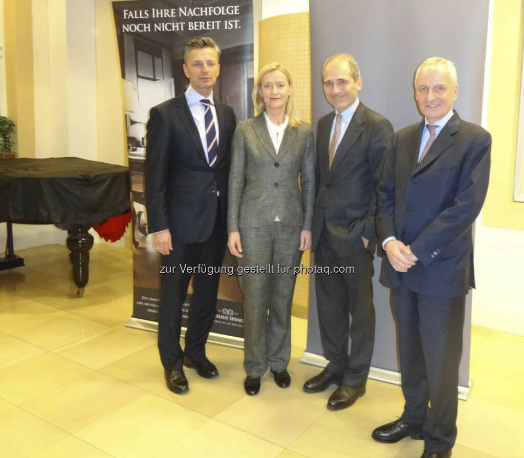 Spängler-Jahresauftakt in Wien: Werner Zenz (Vorstand), die Referentin Johanna Rachinger (Generaldirektorin der österreichischen Nationalbibliothek), Helmut Gerlich (Vorstandssprecher) und Willfried Kantner (Regionalleiter Wien) (c) Spängler
 (31.01.2013) 