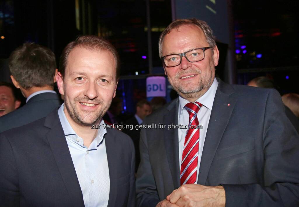 Bernhard Baier (Vizebürgermeister), Josef Stockinger (OÖ Versicherung-Generaldirektor) (Bild: RLB OÖ/Strobl) (01.11.2014) 