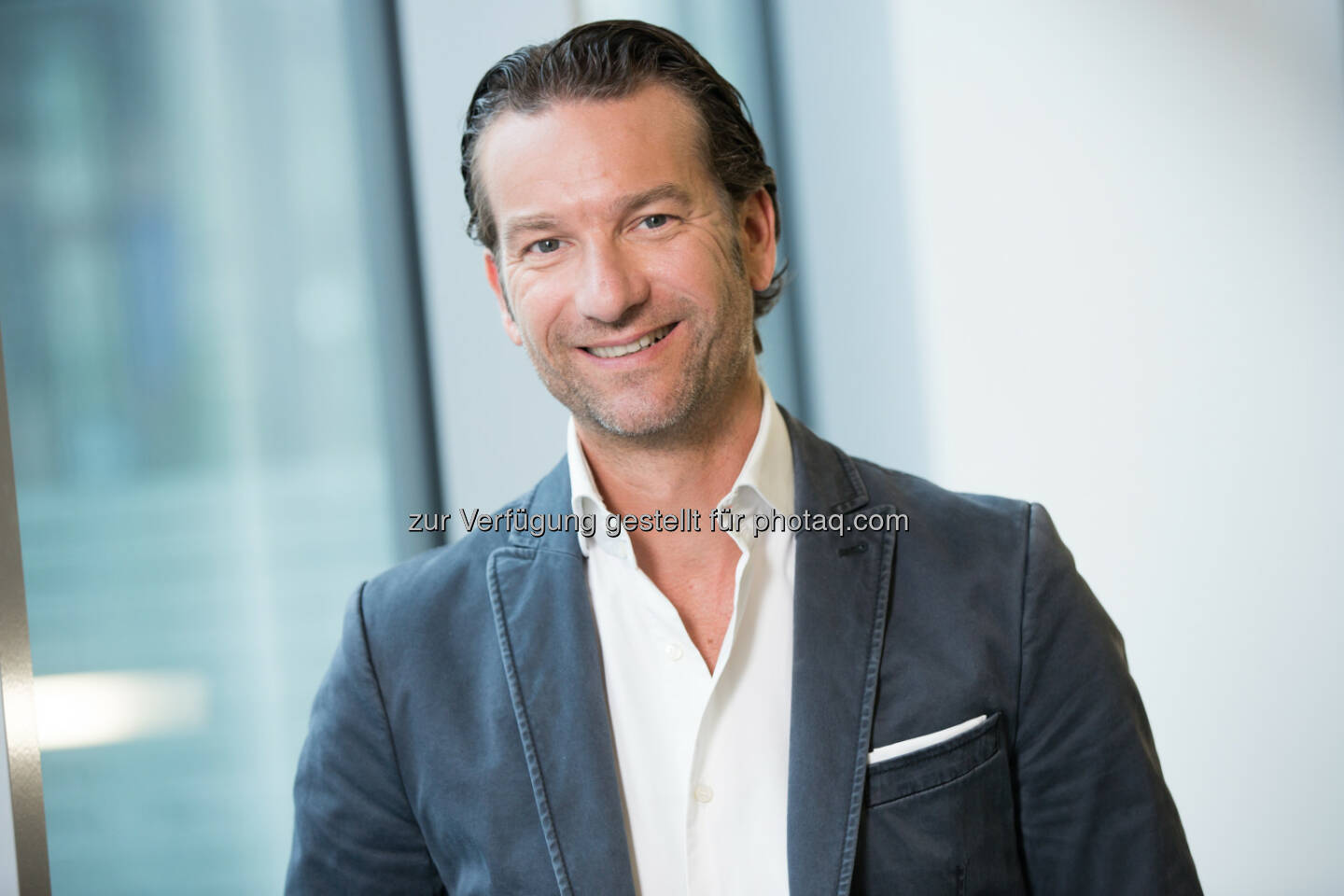 Oliver Krizek, Eigentümer und Geschäftsführer von der Navax Unternehmensgruppe, freut sich auf das SK Rapid Sponsoring, da er selbst SK Rapid Fan ist.