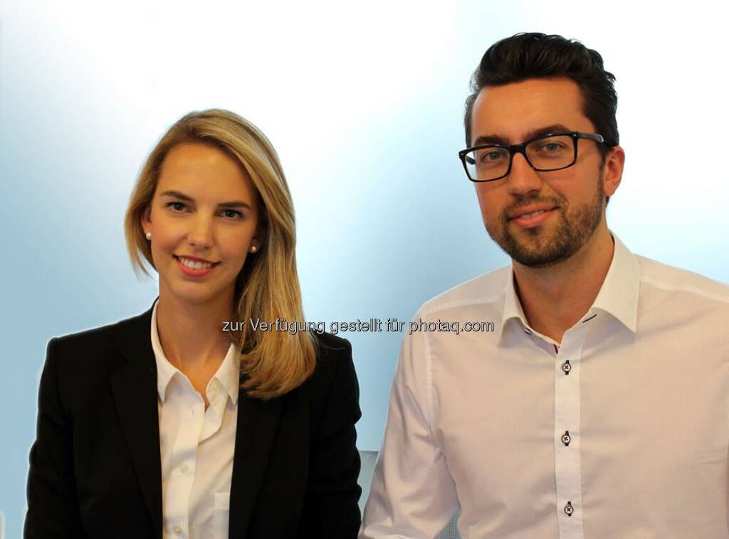 Patrizia Trainees 2.0. Mit Nina Munk und Sebastian Zukowski hat im Oktober die zweite Generation von Management Trainees bei PATRIZIA in Augsburg begonnen. Wir wünschen viel Erfolg!  Source: http://facebook.com/patriziaimmobilien, © Aussendung (05.11.2014)