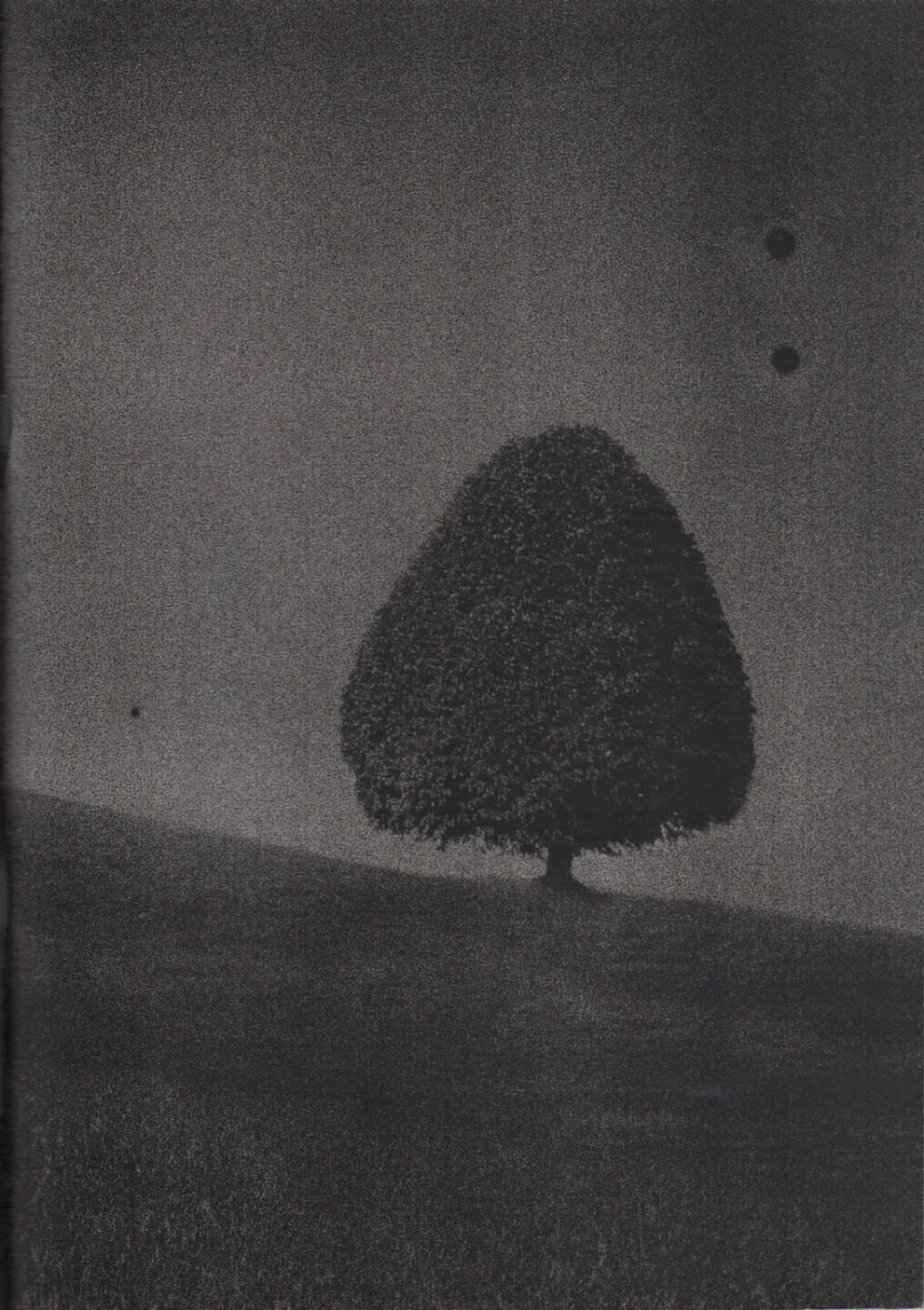 Daisuke Yokota - Site, Self Published 2011, Cover - http://josefchladek.com/book/daisuke_yokota_-_site