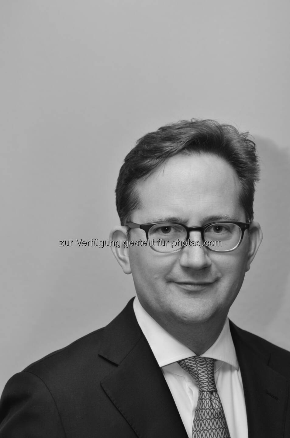 Savills: Marcus Monjart (40) wird künftig mit Andreas Wende -  beide kamen von der Jones Lang LaSalle GmbH - die Geschäftsbereiche Vermietung und Investment der sechs deutschen Savills Standorte verantwortlich leiten  (c) Savills
