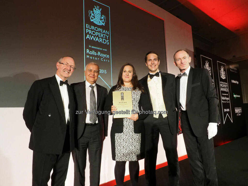 Lord Richard Best, Member of the House of Lords Bülent Özgül, CEO, Metal Yapi, Eva Hausegger, Rechtsabteilung, Sage Immobilien, (Stefan Gassner, CEO, Sage Immobilien, Stuart Shield - Chairman, International Property Awards: Sage Immobilien erhält Award Bester Immobilienmakler Österreichs bei den European Property Awards in London, © Aussendung (11.11.2014) 