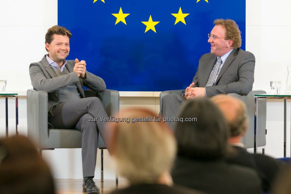 Julian Rachlin und Benedikt Weingartner: Vertretung der EU-Kommission in Österreich: Julian Rachlin im Haus der EU: Europa bedeutet offene Grenzen,
Freiheit und Vielfalt, © Aussender (11.11.2014) 