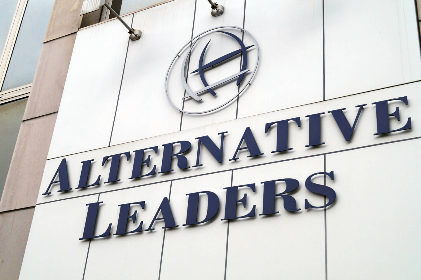 Alternative Leaders