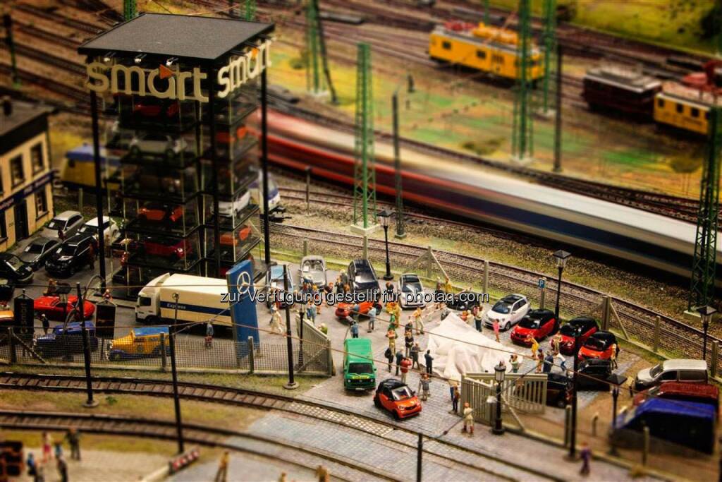 Daimler AG: Markteinführung smart BR 453 im Miniatur Wunderland HH. Im Miniatur Wunderland, der größten Modelleisenbahnanlage der Welt, fand schon jetzt der Modellwechsel bei smart statt., © Aussender (14.11.2014) 