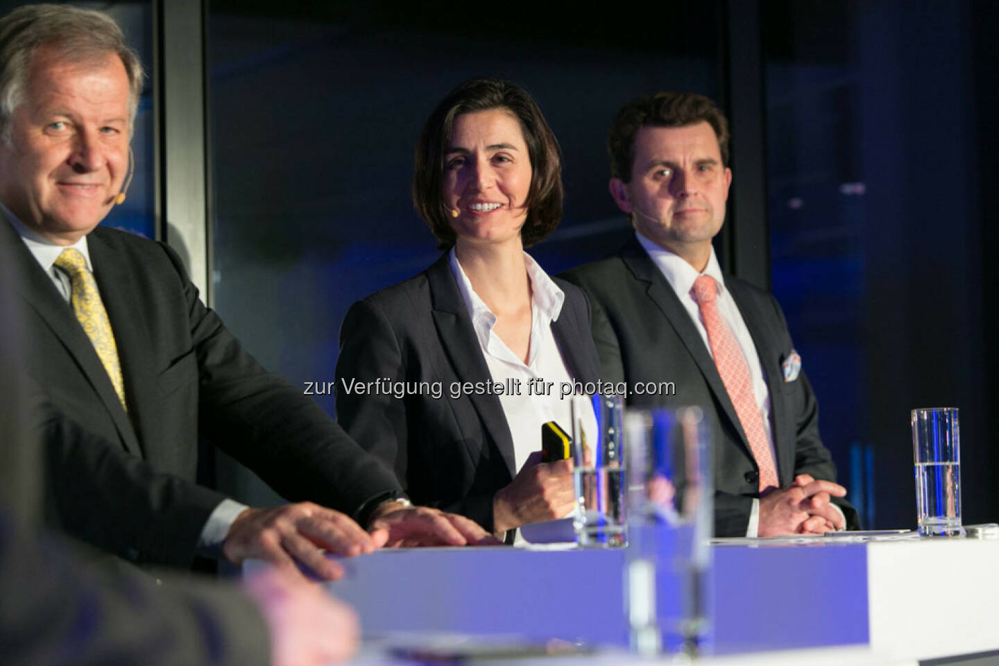 Eduard Zehetner (CEO Immofinanz), Birgit Noggler (CFO Immofinanz), Dietmar Reindl (COO Immofinanz), http://privatanleger.immofinanz.com/