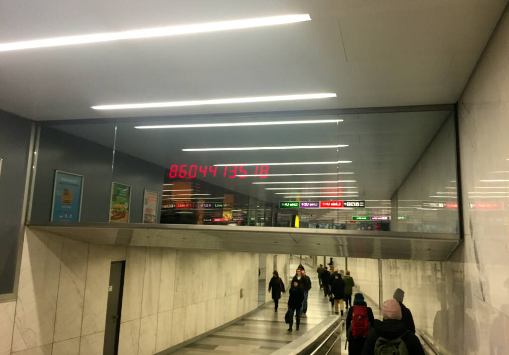 U Bahn Stadt Zahlen, © diverse Handypics mit freundlicher Genehmigung von photaq.com-Freunden (29.11.2014) 