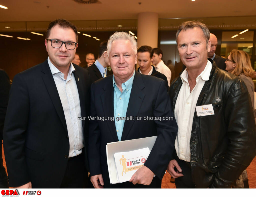 Wolfgang Mayer, Sigi Heinrich und Christian Burgstaller. (Photo: GEPA pictures/ Martin Hoermandinger) (02.12.2014) 