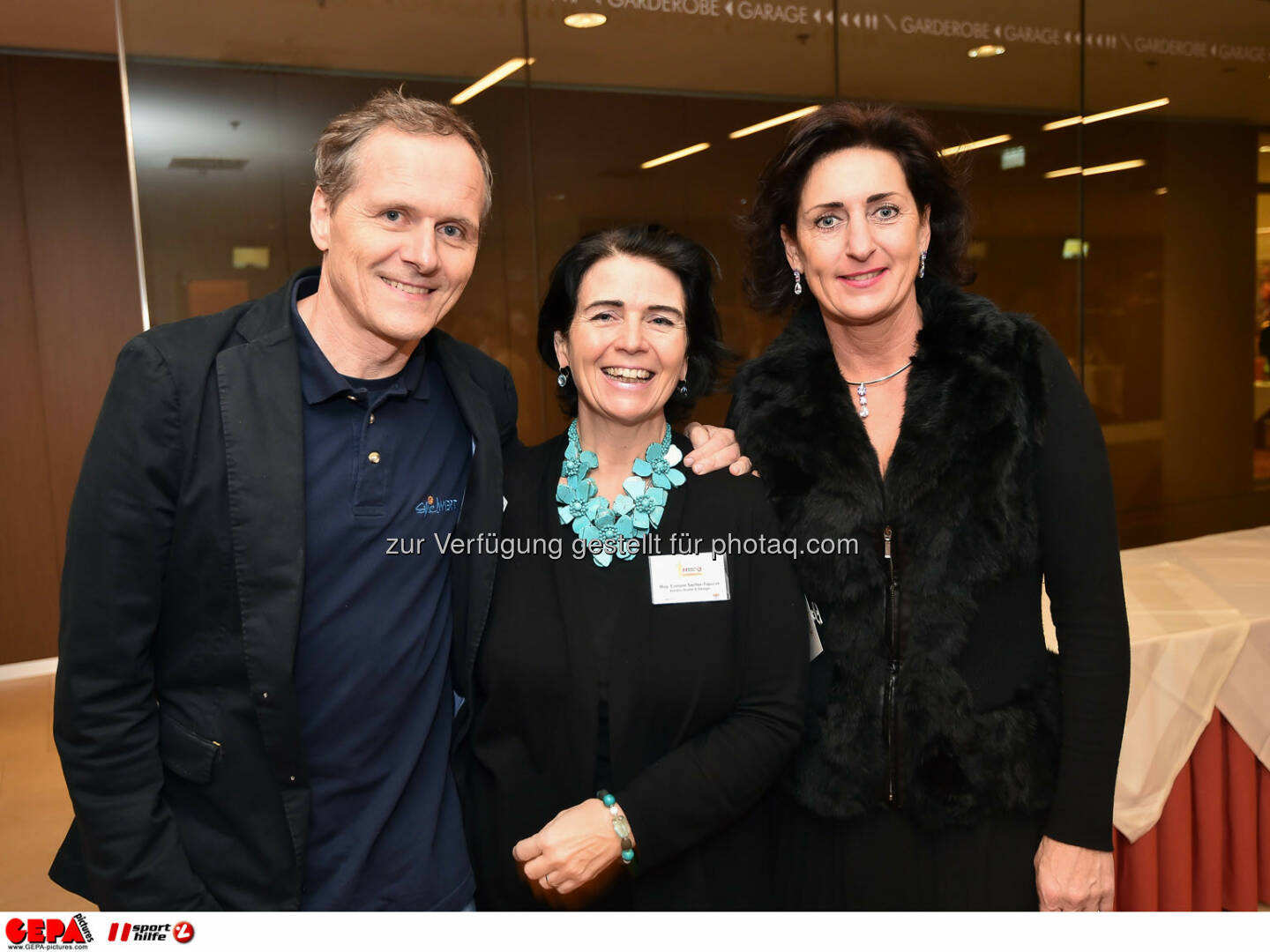 Paul and Evelyne Sacher-Toporek und Jana Kubala. (Photo: GEPA pictures/ Martin Hoermandinger)