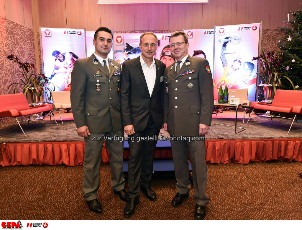 Hakan Karabat, Anton Schutti und Bernd Holzer. (Photo: GEPA pictures/ Martin Hoermandinger) (02.12.2014) 