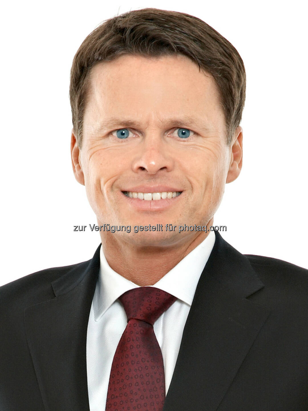 Sascha Hödl (Partner Schönherr): Schönherr hat die Heta Asset Resolution (Heta) beim Abschluss der Verkaufsverhandlungen für das Südosteuropa-Netzwerk der einstigen Hypo Alpe-Adria-Bank International (SEE-Netzwerk) beraten.