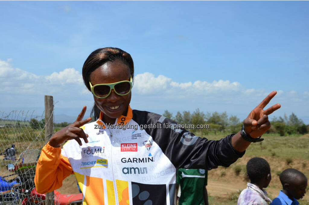 Eröffnung des Run2gether- Kiambogo Primary School – Stadium, © Run2gether (07.01.2015) 