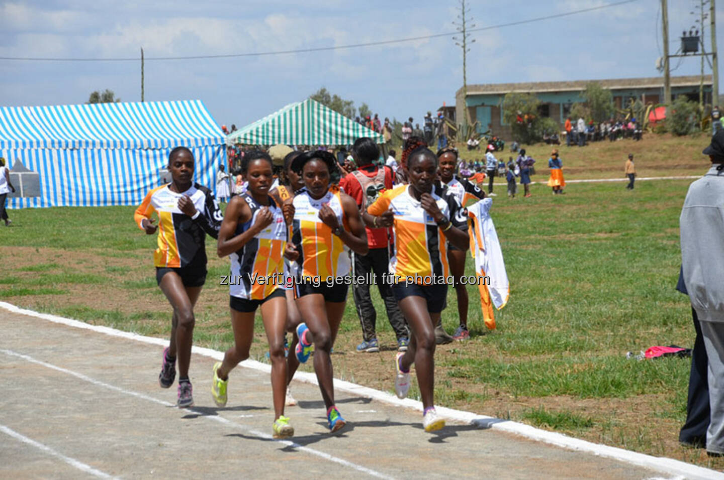 Eröffnung des Run2gether- Kiambogo Primary School – Stadium