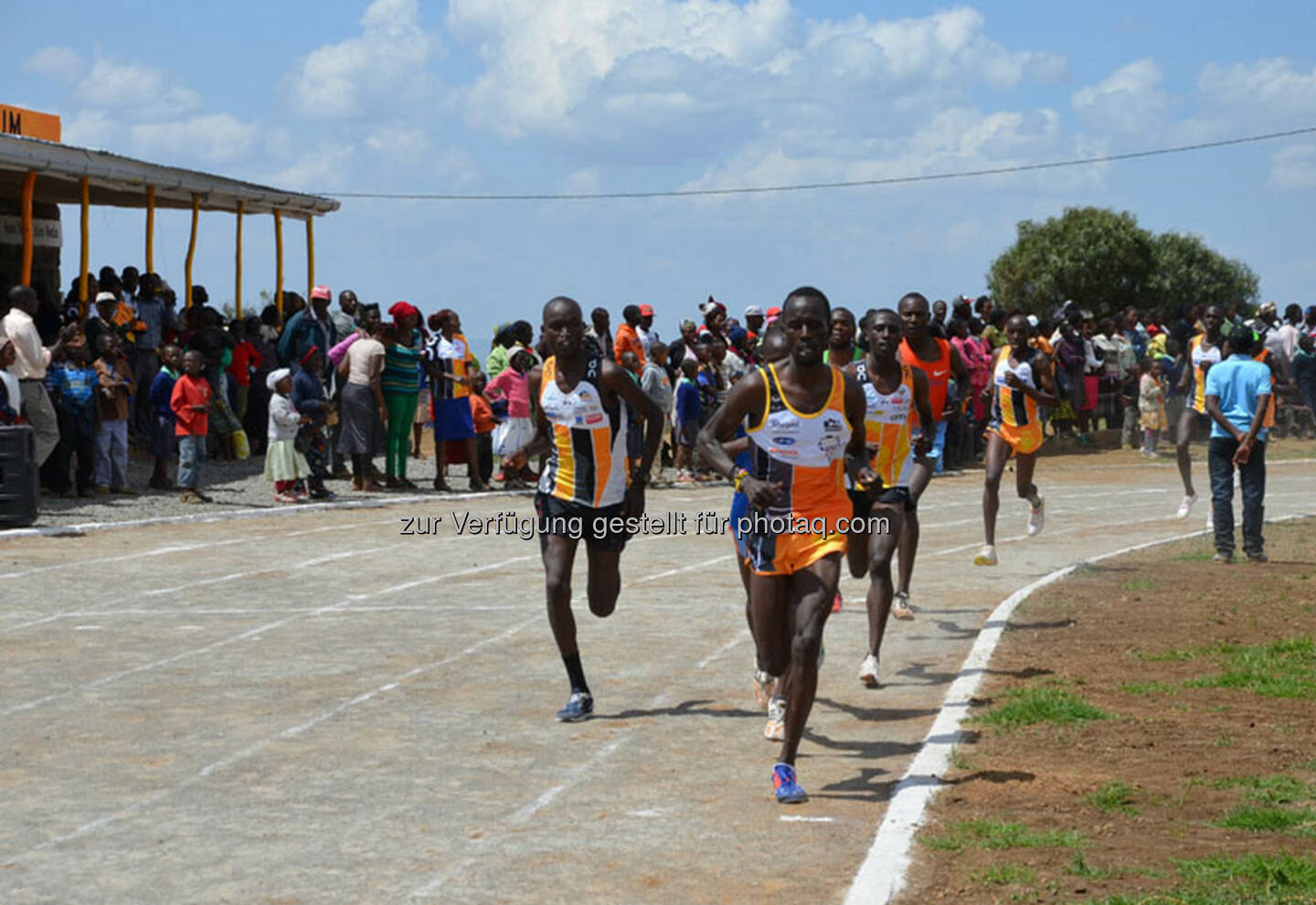 Eröffnung des Run2gether- Kiambogo Primary School – Stadium