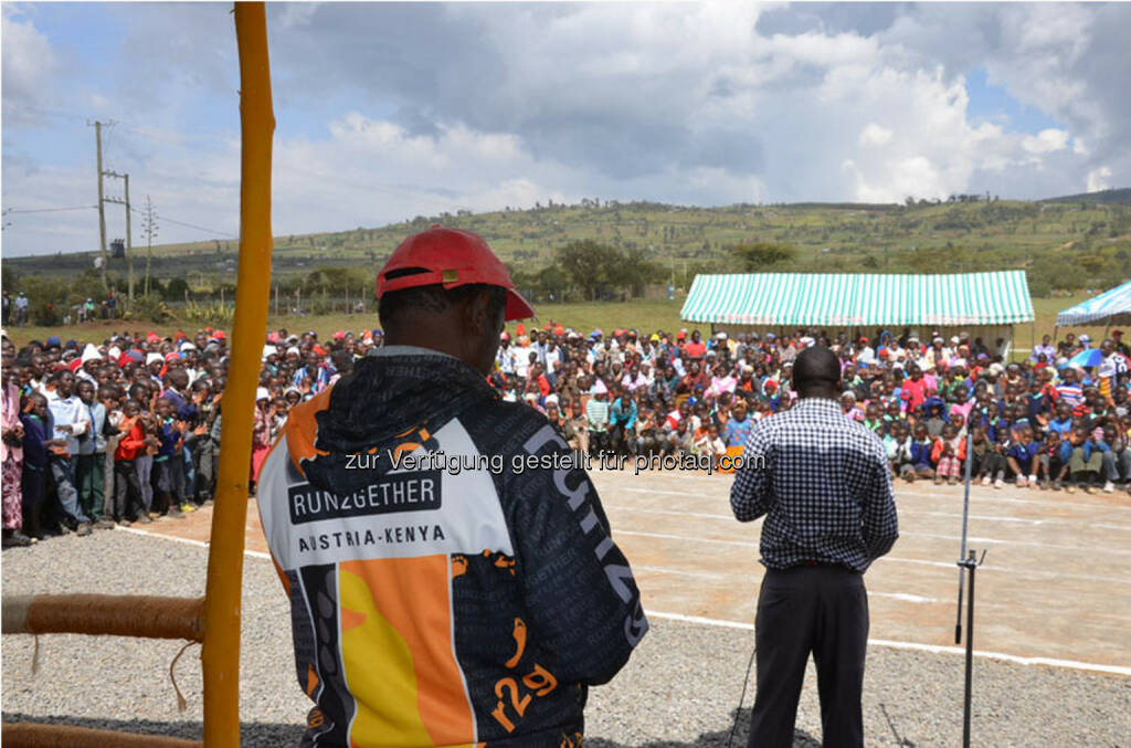 Eröffnung des Run2gether- Kiambogo Primary School – Stadium, © Run2gether (07.01.2015) 